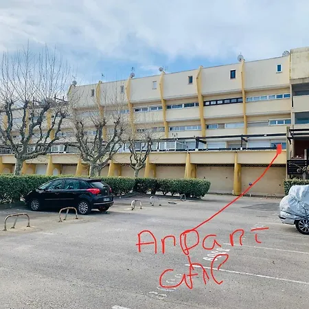 Nid Douillet Dans Les Coursives Du Village Naturiste Du Cap D Agde Exterior photo